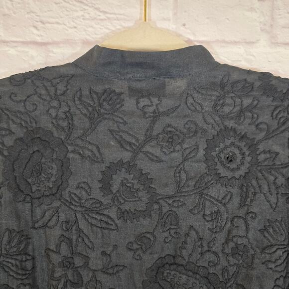 W Bogner Black Floral Embroidered Linen Button Down Top Women's Size 10 Artsy - Picture 7 of 10